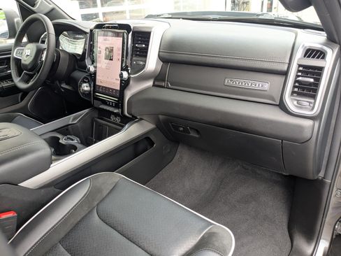 Used 2025 RAM 1500 Laramie w/ Sport Appearance Package AWD/4WD image 34