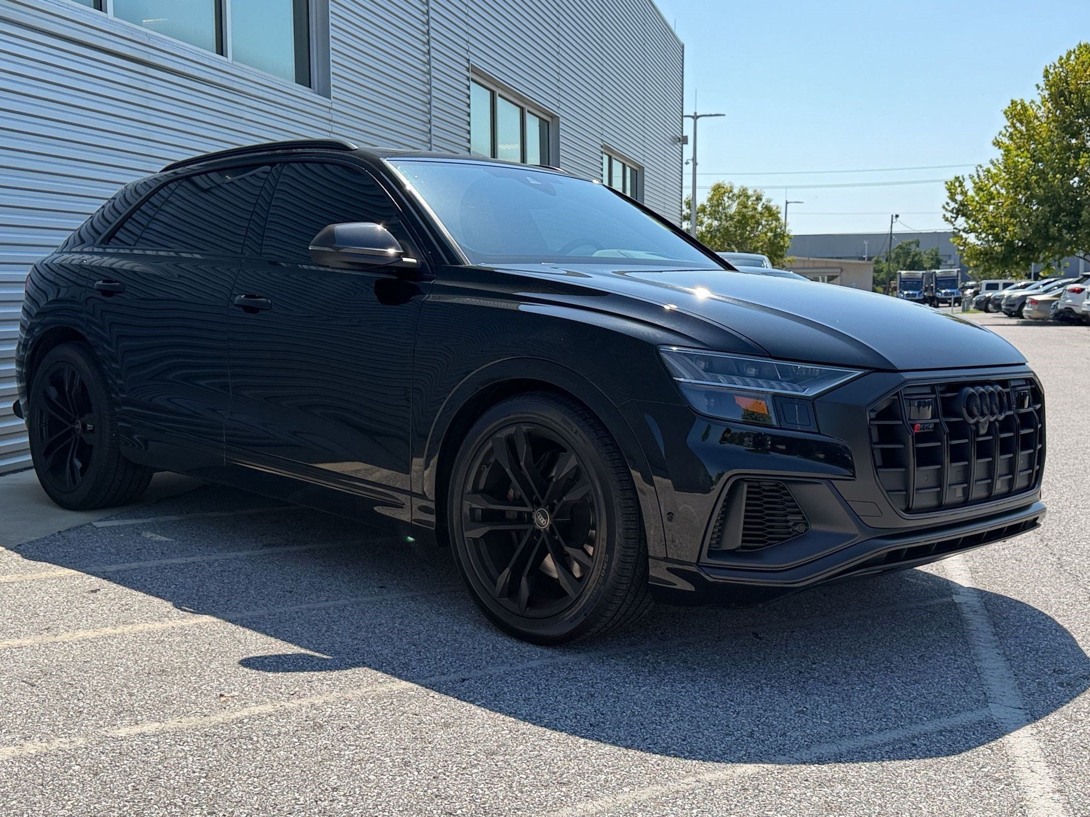 Used 2023 Audi SQ8 Prestige AWD/4WD image 4