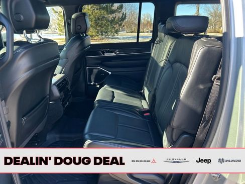 Used 2022 Jeep Wagoneer Series II w/ Premium Group I image 29