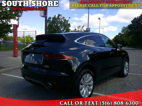 Used 2018 Jaguar E-PACE SE AWD/4WD image 2