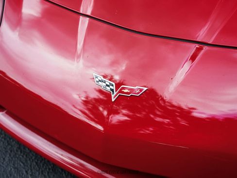Used 2006 Chevrolet Corvette Coupe w/ Preferred Equipment Group RWD image 56