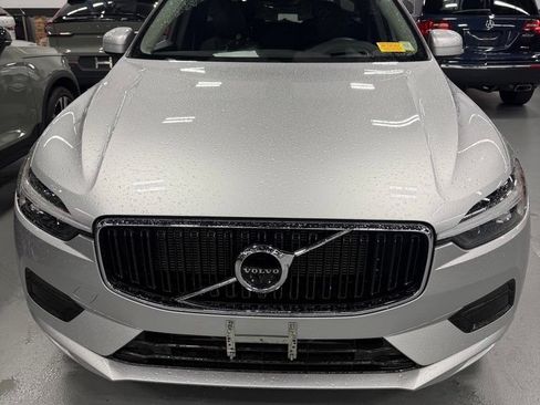 Used 2021 Volvo XC60 T5 Momentum w/ Advanced Package AWD/4WD image 4