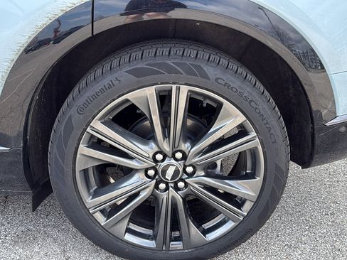 New 2026 Cadillac Optiq Sport 2 w/ LPO, Floor Liner Package image 30