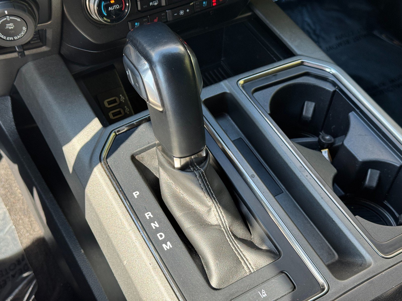 Used 2019 Ford F150 Raptor w/ Equipment Group 802A Luxury AWD/4WD image 37