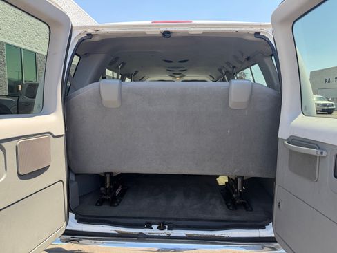 Used 2012 Ford E-350 and Econoline 350 XLT RWD image 27