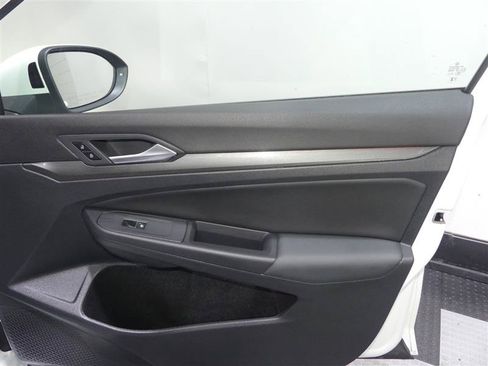Used 2024 Volkswagen GTI SE FWD image 19
