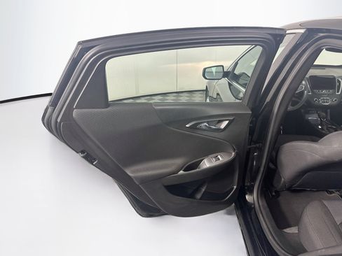 Used 2023 Chevrolet Malibu LT FWD image 25