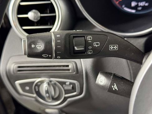 Used 2022 Mercedes-Benz GLC 300 4MATIC image 21