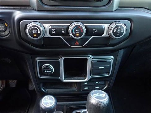 Used 2018 Jeep Wrangler Unlimited Sport AWD/4WD image 17