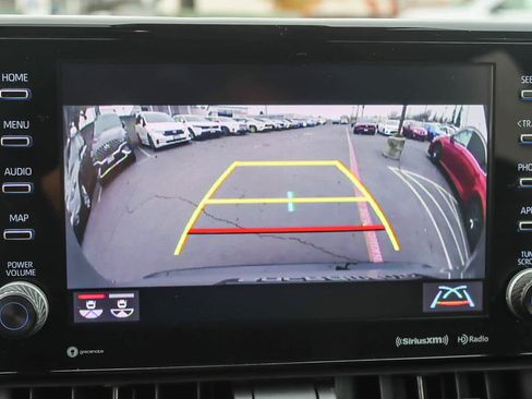 Used 2022 Toyota RAV4 SE image 23