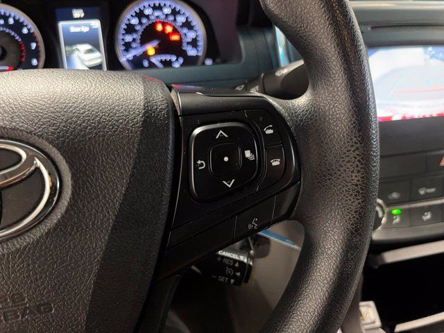 Used 2017 Toyota Camry LE FWD image 28