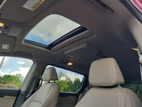 Certified 2024 Honda Odyssey Touring image 15