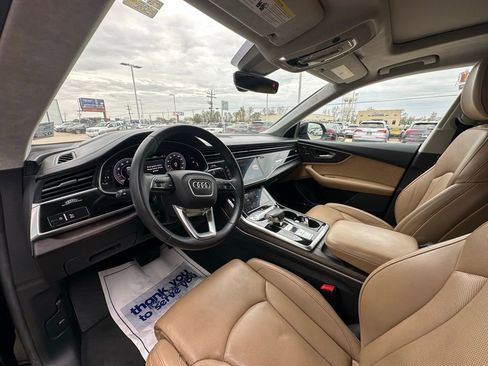 Used 2019 Audi Q8 Prestige w/ Luxury Package image 10