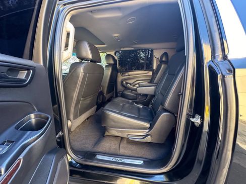 Used 2020 GMC Yukon XL SLT AWD/4WD image 13