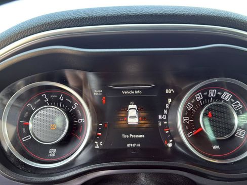 Used 2015 Dodge Challenger SXT RWD image 16
