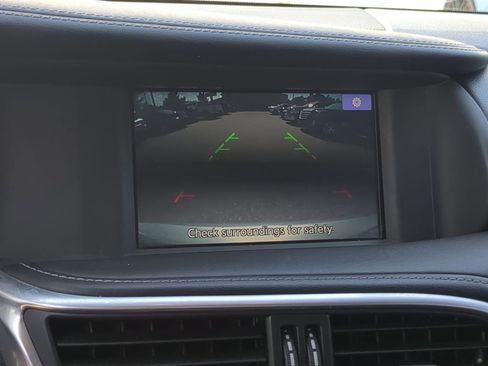 Used 2018 INFINITI QX30 image 30