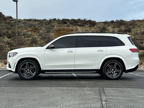 Used 2022 Mercedes-Benz GLS 450 4MATIC image 9