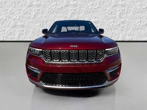 Used 2024 Jeep Grand Cherokee Summit image 8