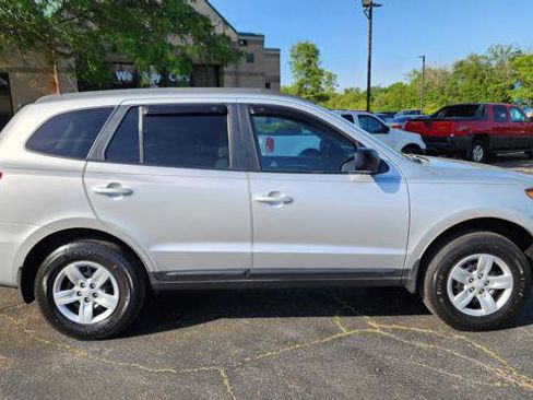 Used 2009 Hyundai Santa Fe GLS FWD image 4