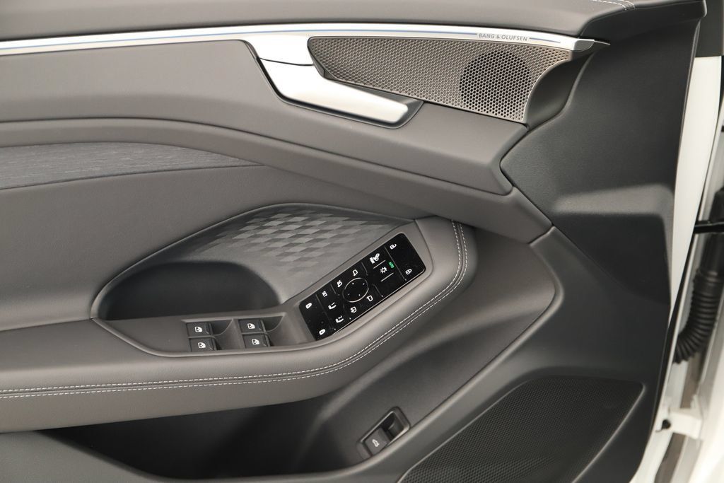 New 2026 Audi A6 Premium Plus AWD/4WD image 22