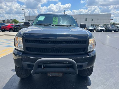 Used 2009 Chevrolet Silverado 1500 LT AWD/4WD image 4