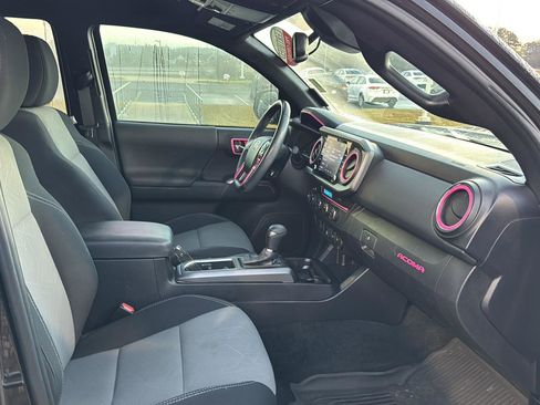 Certified 2021 Toyota Tacoma TRD Sport image 10