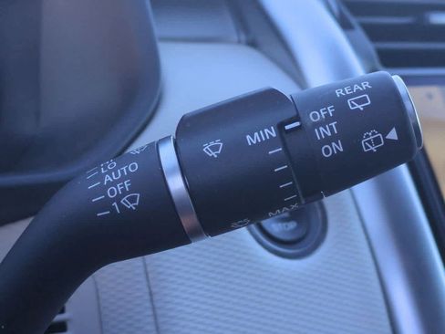 Used 2023 Land Rover Discovery S R-Dynamic image 26