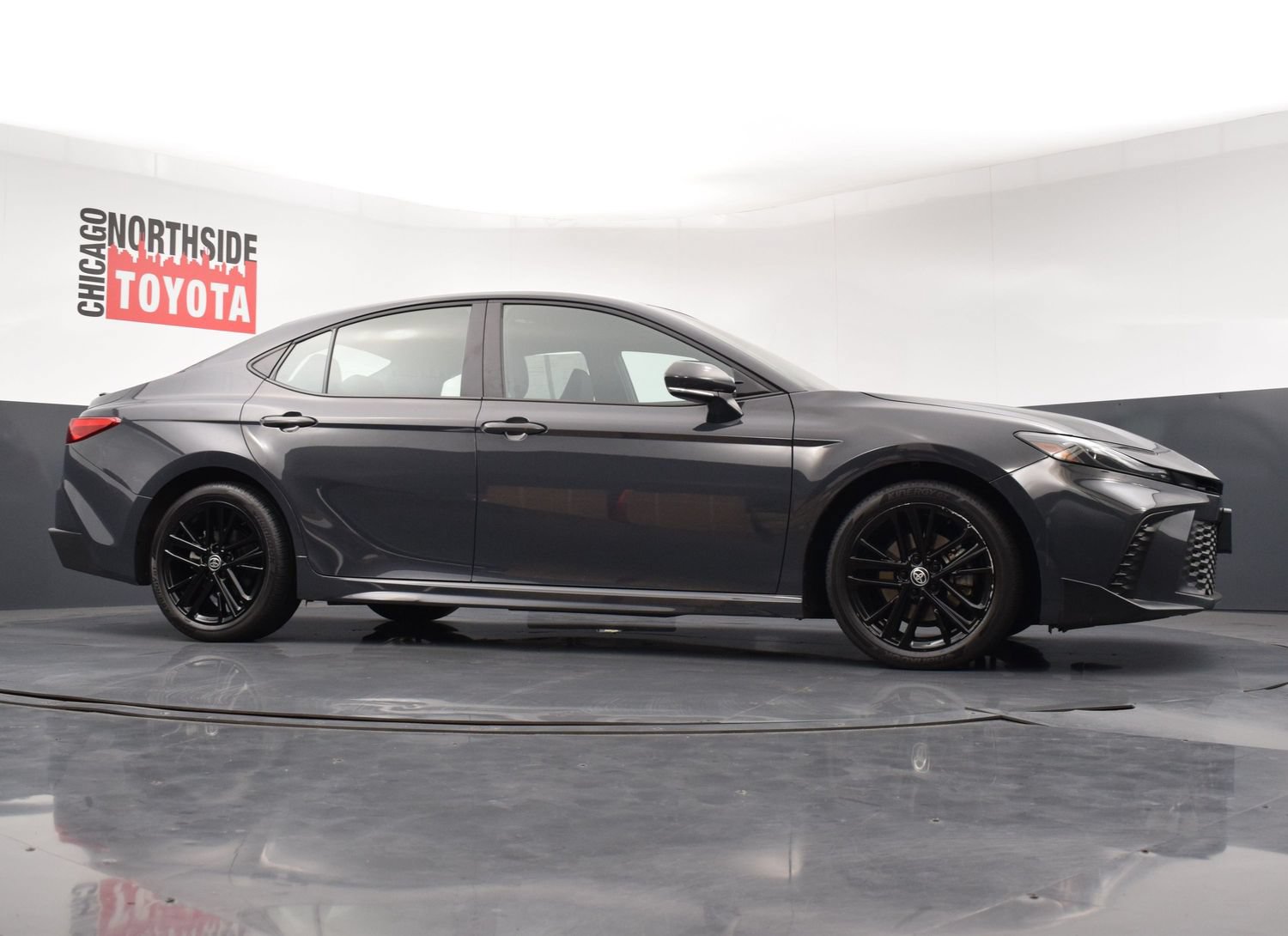 Used 2025 Toyota Camry SE FWD image 28