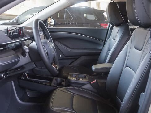 New 2025 Ford Mustang Mach-E Premium image 17