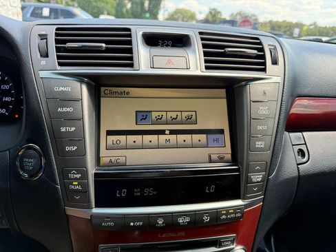 Used 2012 Lexus LS 460 AWD w/ Luxury Value Edition image 31
