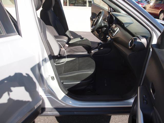 Used 2019 Nissan Kicks SV FWD image 6