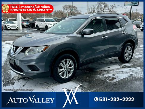 Used 2015 Nissan Rogue SV image 3
