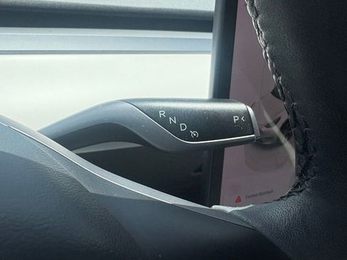 Used 2023 Tesla Model Y Long Range image 25