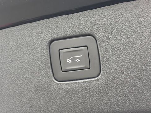 New 2026 Buick Envista Sport Touring w/ Convenience I Package FWD image 9