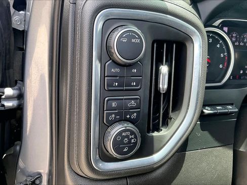 Used 2022 Chevrolet Silverado 1500 LTZ w/ LTZ Premium Texas Edition AWD/4WD image 15