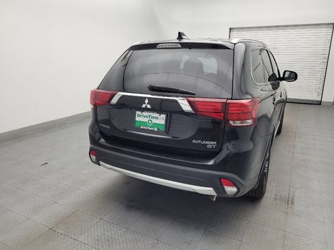 Used 2017 Mitsubishi Outlander GT AWD/4WD image 7