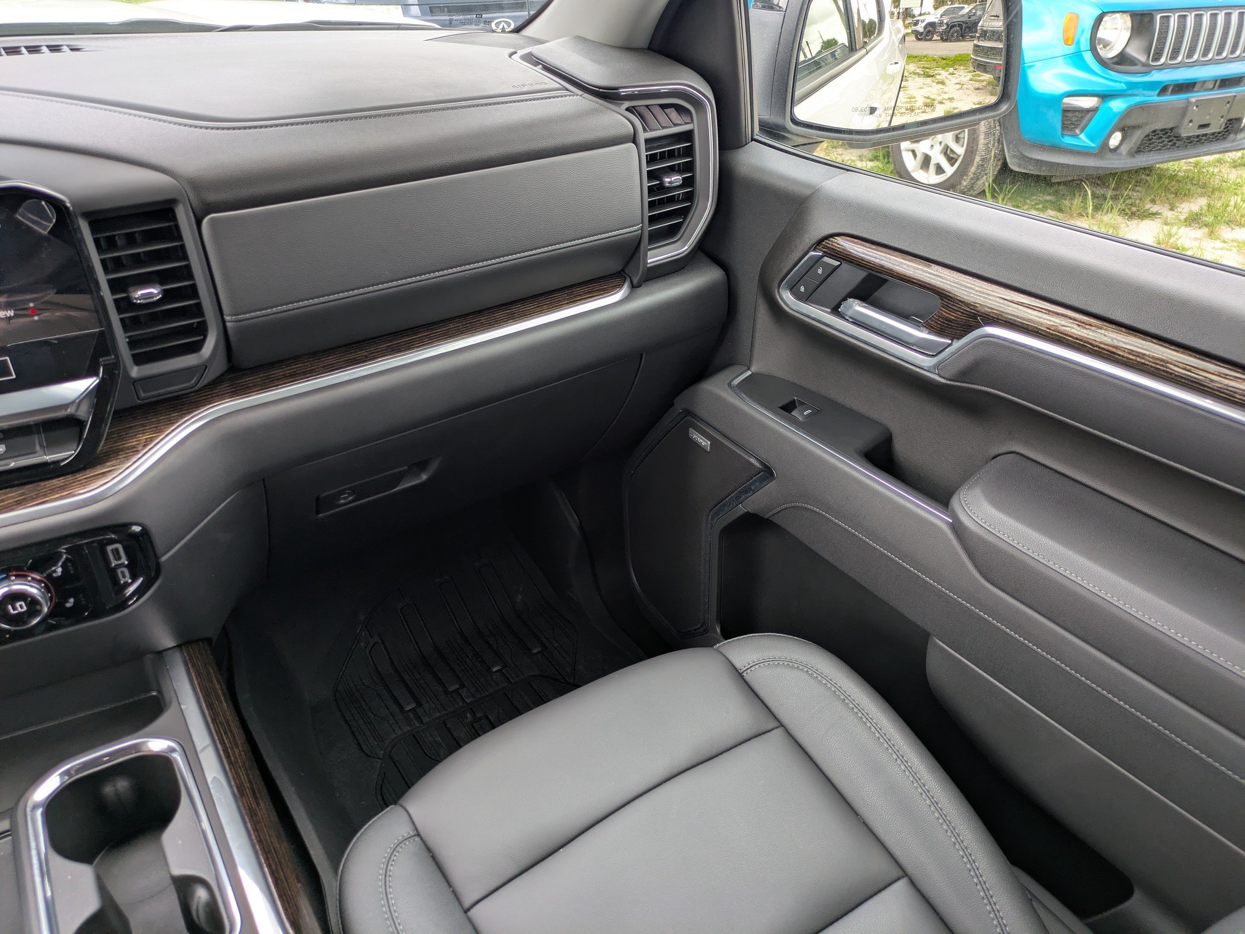 Used 2026 GMC Sierra 1500 Elevation w/ Elevation Premium Package AWD/4WD image 16