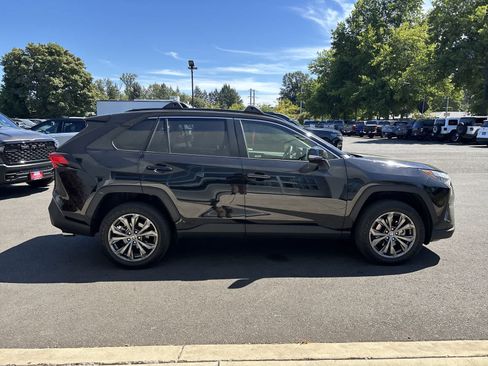 Used 2025 Toyota RAV4 XLE Premium w/ Weather Package AWD/4WD image 5