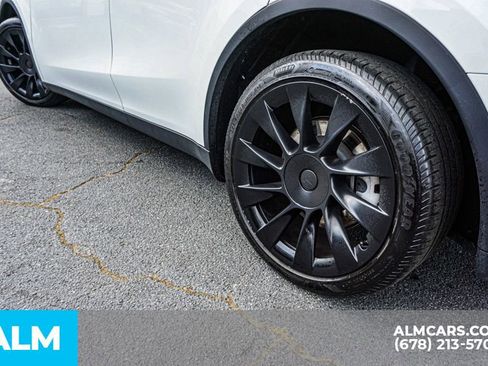 Used 2023 Tesla Model Y Long Range AWD/4WD image 16