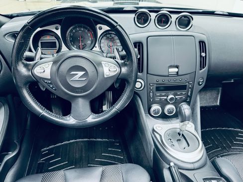 Used 2014 Nissan 370Z Touring w/ Sport Package image 26