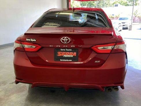 Certified 2020 Toyota Camry SE w/ Convenience Package image 4
