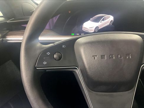 Used 2022 Tesla Model S image 22