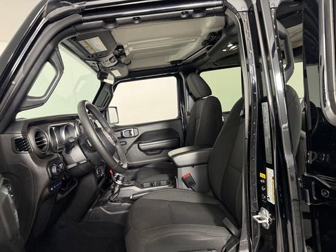 Certified 2023 Jeep Wrangler Unlimited AWD/4WD image 21