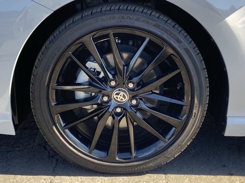 Used 2024 Toyota Camry XSE image 33