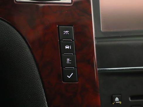 Used 2012 Cadillac Escalade EXT Premium image 9