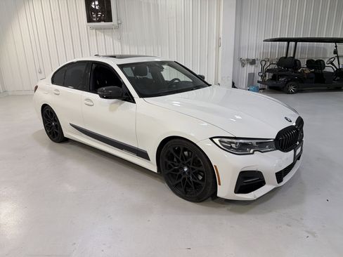 Used 2020 BMW 330i Sedan w/ M Sport Package image 7