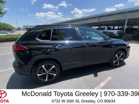 Used 2023 Toyota Corolla Cross AWD Hybrid w/ Convenience Package image 8
