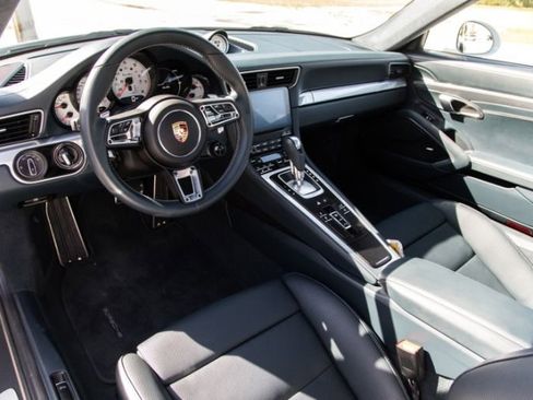 Used 2018 Porsche 911 Turbo image 2