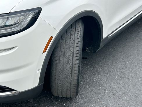 Used 2022 Lincoln Nautilus Reserve w/ Equipment Group 201A AWD/4WD image 61
