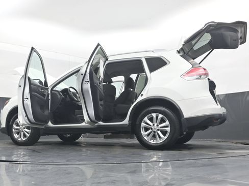Used 2016 Nissan Rogue SV w/ SV Premium Package AWD/4WD image 43